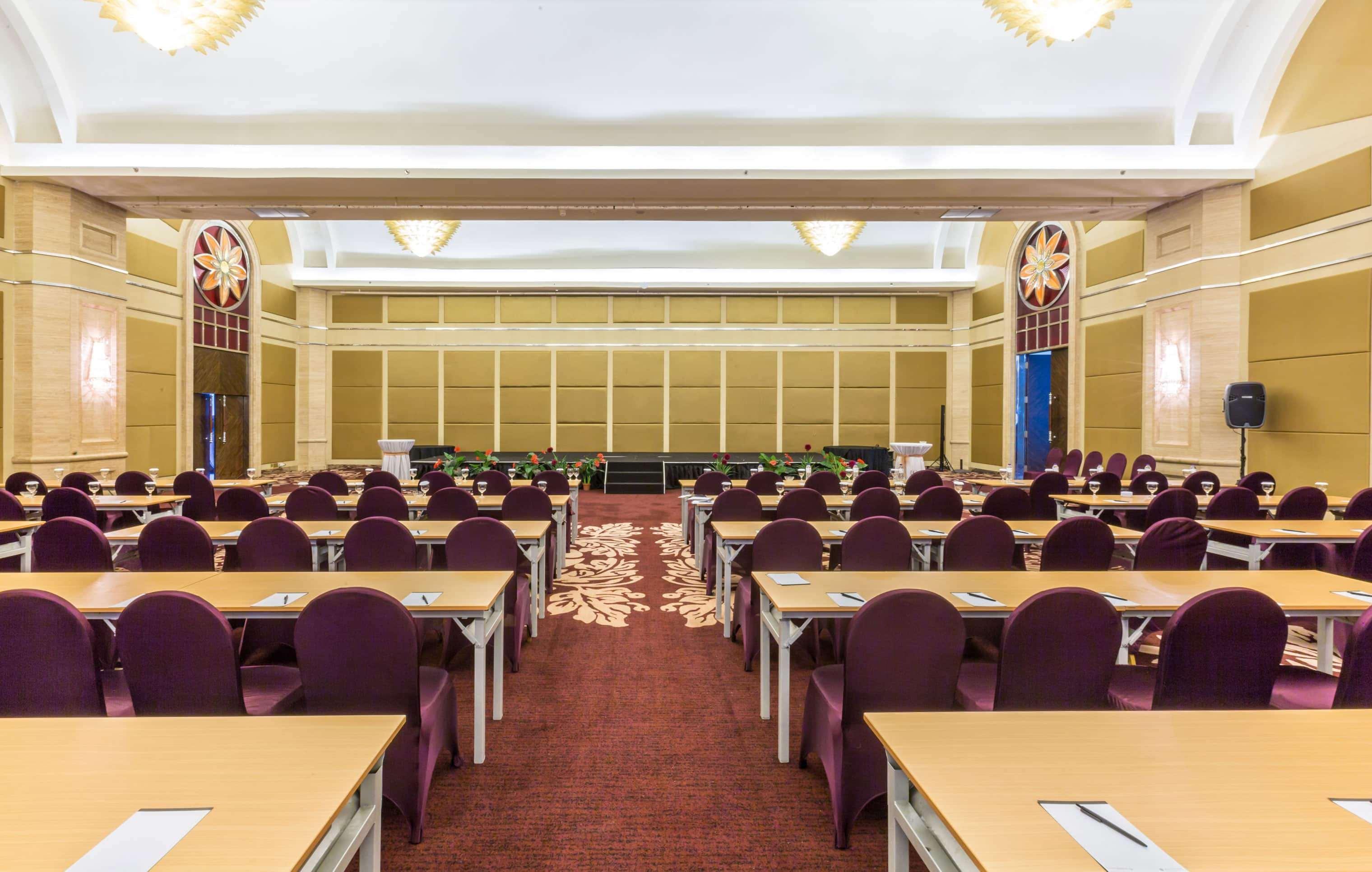 Wyndham Surabaya Ξενοδοχείο Εξωτερικό φωτογραφία