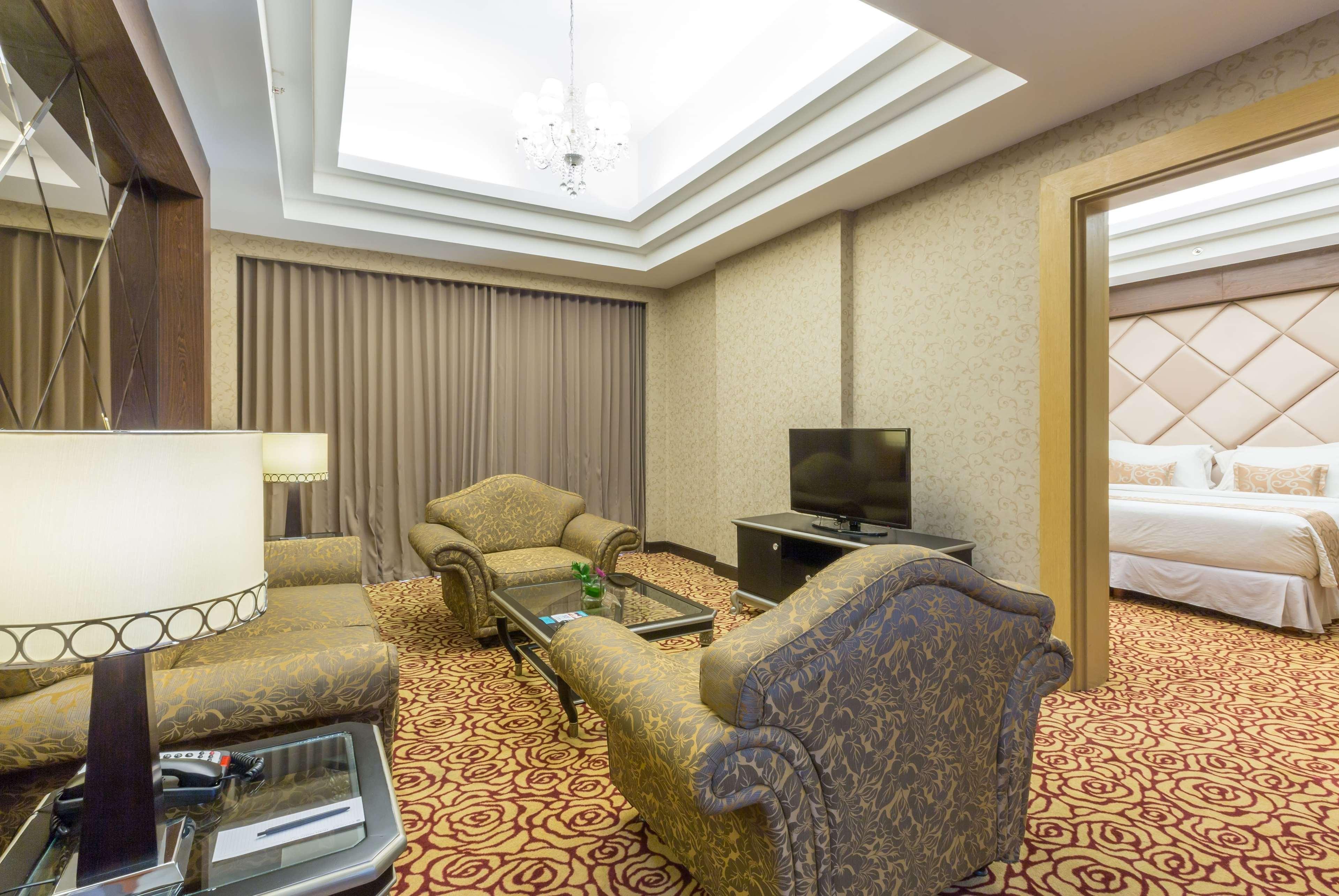 Wyndham Surabaya Ξενοδοχείο Εξωτερικό φωτογραφία