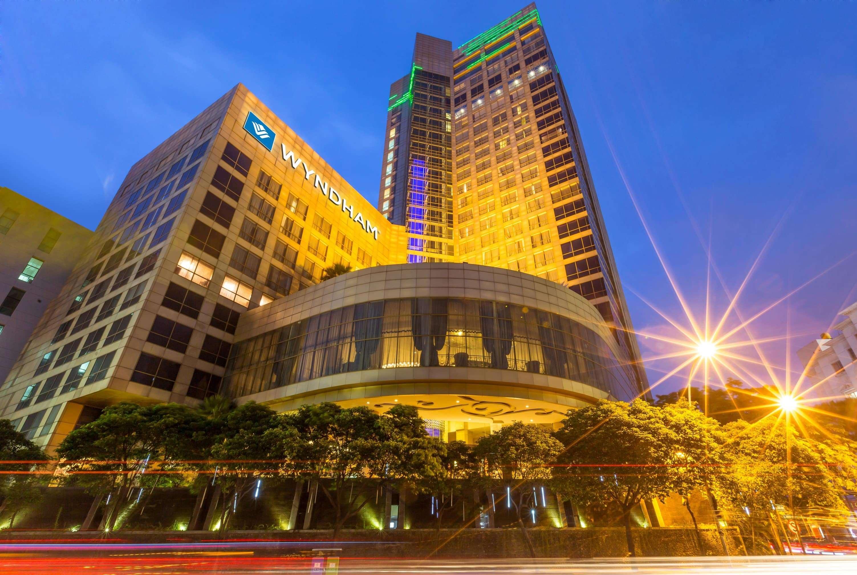 Wyndham Surabaya Ξενοδοχείο Εξωτερικό φωτογραφία