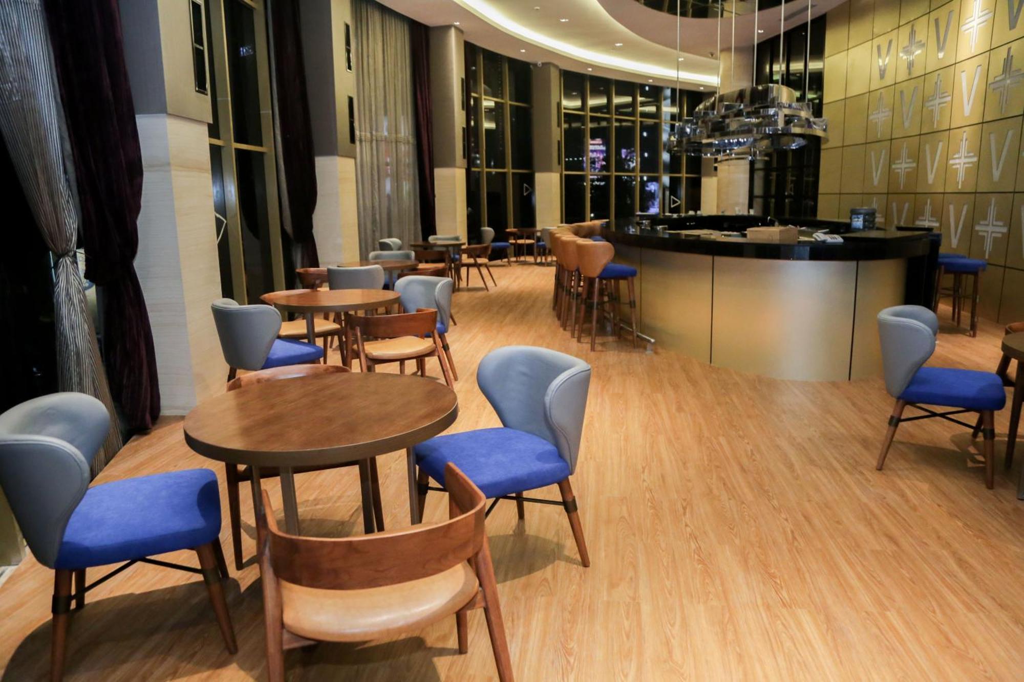 Wyndham Surabaya Ξενοδοχείο Εξωτερικό φωτογραφία