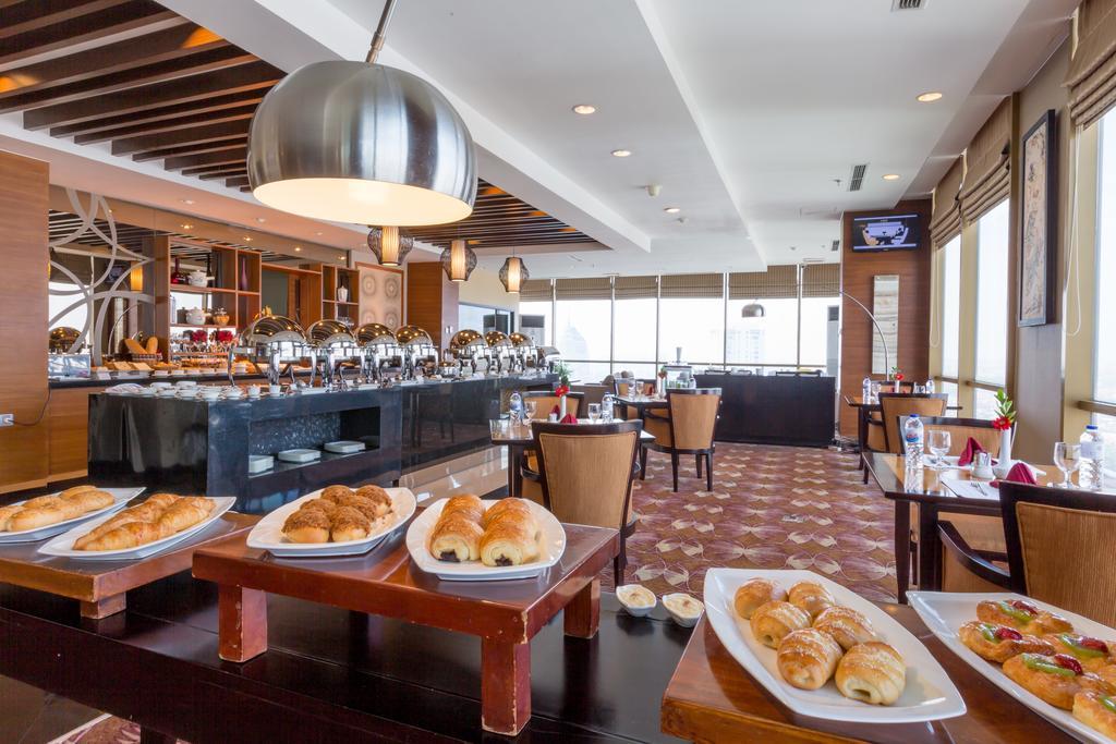 Wyndham Surabaya Ξενοδοχείο Εξωτερικό φωτογραφία